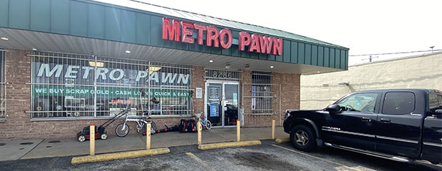 Metro Pawn Storefront